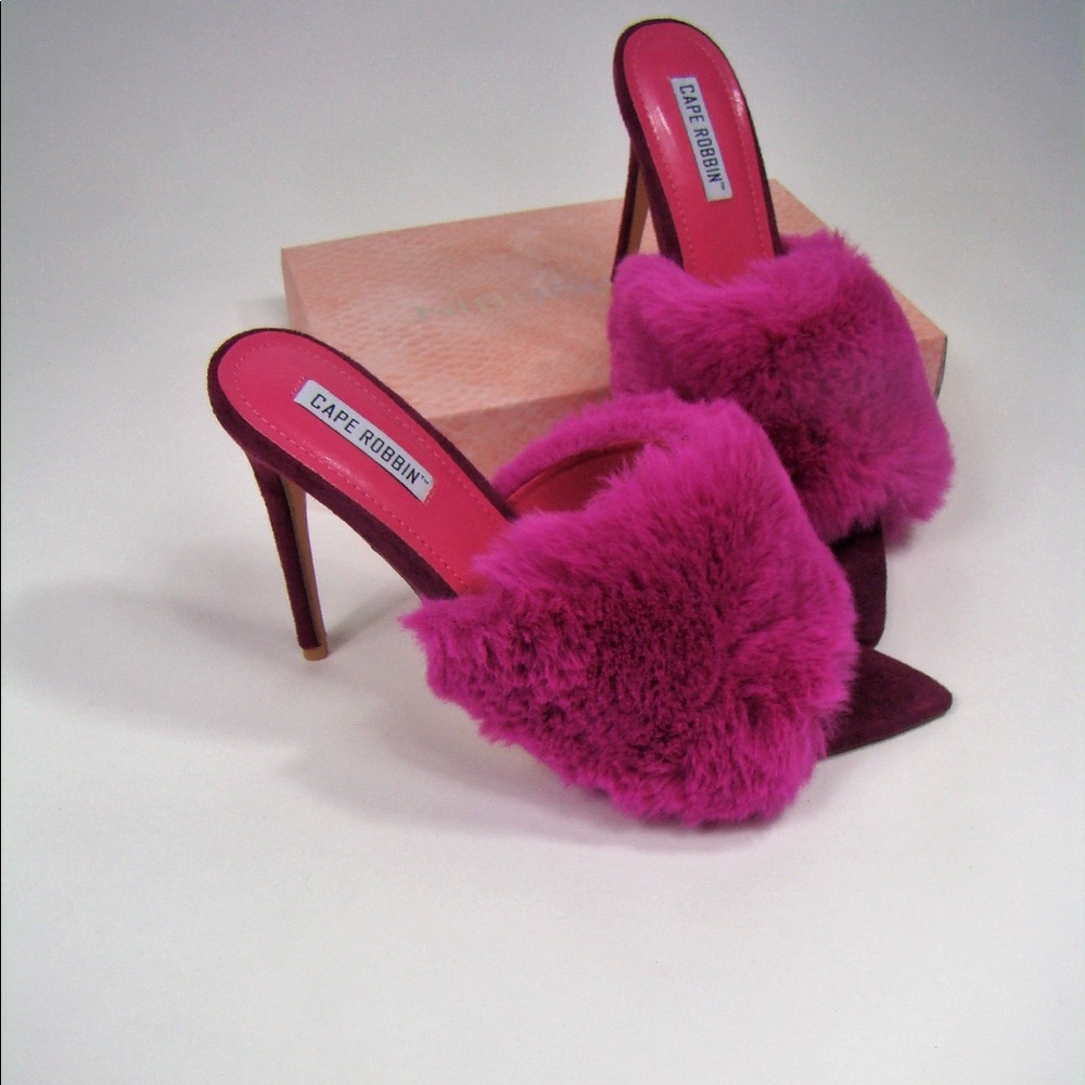 Barbie Posh Pumps - Picture 2 of 2